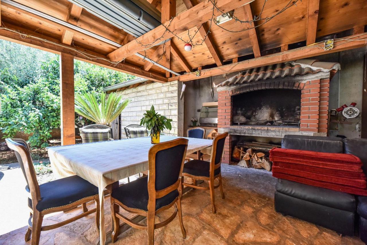 Appartamento Apartman Maja Zara Esterno foto