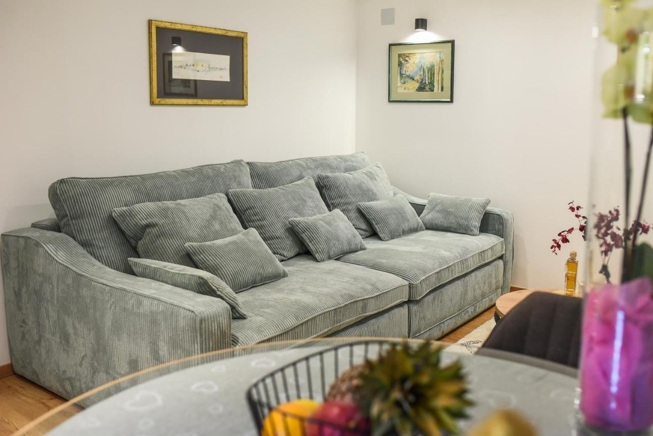 Appartamento Apartman Maja Zara Esterno foto